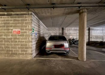 Parcheggio - Three-room apartment Via Tiziano
 
8, Azzate - photo 28