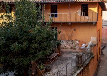 Casa all\'aperto - Casa semi indipendente VIA MARCONI
 
65, Besano - foto 19