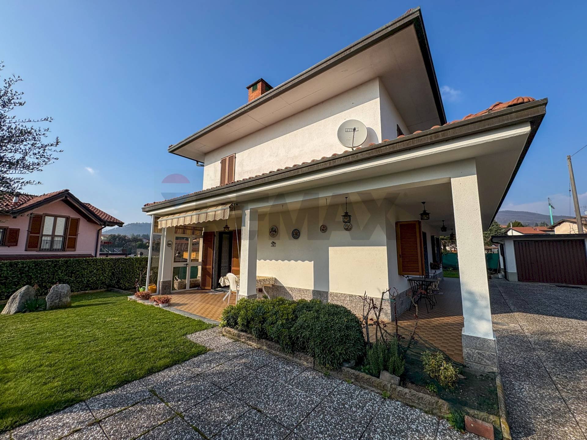 Casa all\'aperto - Villa Via Logaccio
16, Saltrio - foto 3