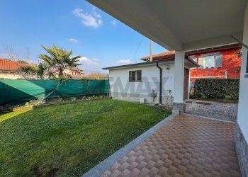 Terrazza - Villa Via Logaccio
 
16, Saltrio - foto 10