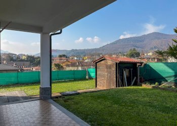 Vista delle montagne - Villa Via Logaccio
 
16, Saltrio - foto 12