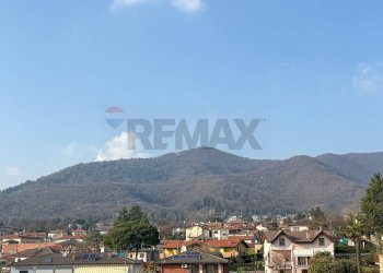 Vista delle montagne - Villa Via Logaccio
 
16, Saltrio - foto 19