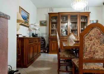 Sala da pranzo - Villa Via Logaccio
 
16, Saltrio - foto 22