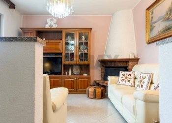 Soggiorno - Villa Via Logaccio
 
16, Saltrio - foto 24