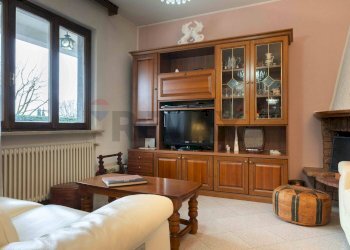 Soggiorno - Villa Via Logaccio
 
16, Saltrio - foto 25