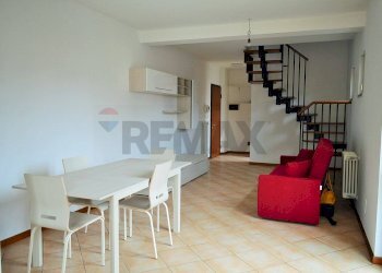 Sala da pranzo - Bilocale VIA MAGENTA
 
41, Varese - foto 4