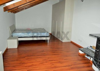 Camera / camera da letto - Bilocale VIA MAGENTA
 
41, Varese - foto 7