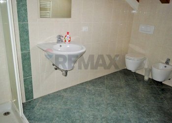 Bagno - Bilocale VIA MAGENTA
 
41, Varese - foto 9