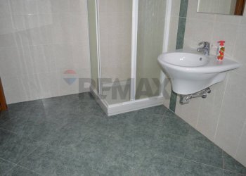 Bagno - Bilocale VIA MAGENTA
 
41, Varese - foto 10