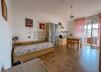 Camera / camera da letto - One-room apartment Via Parini
 
61, Varese - photo 2