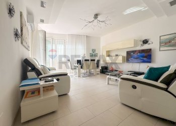 Soggiorno - Three-room apartment Via Val Pusteria
 
19, Varese - photo 5