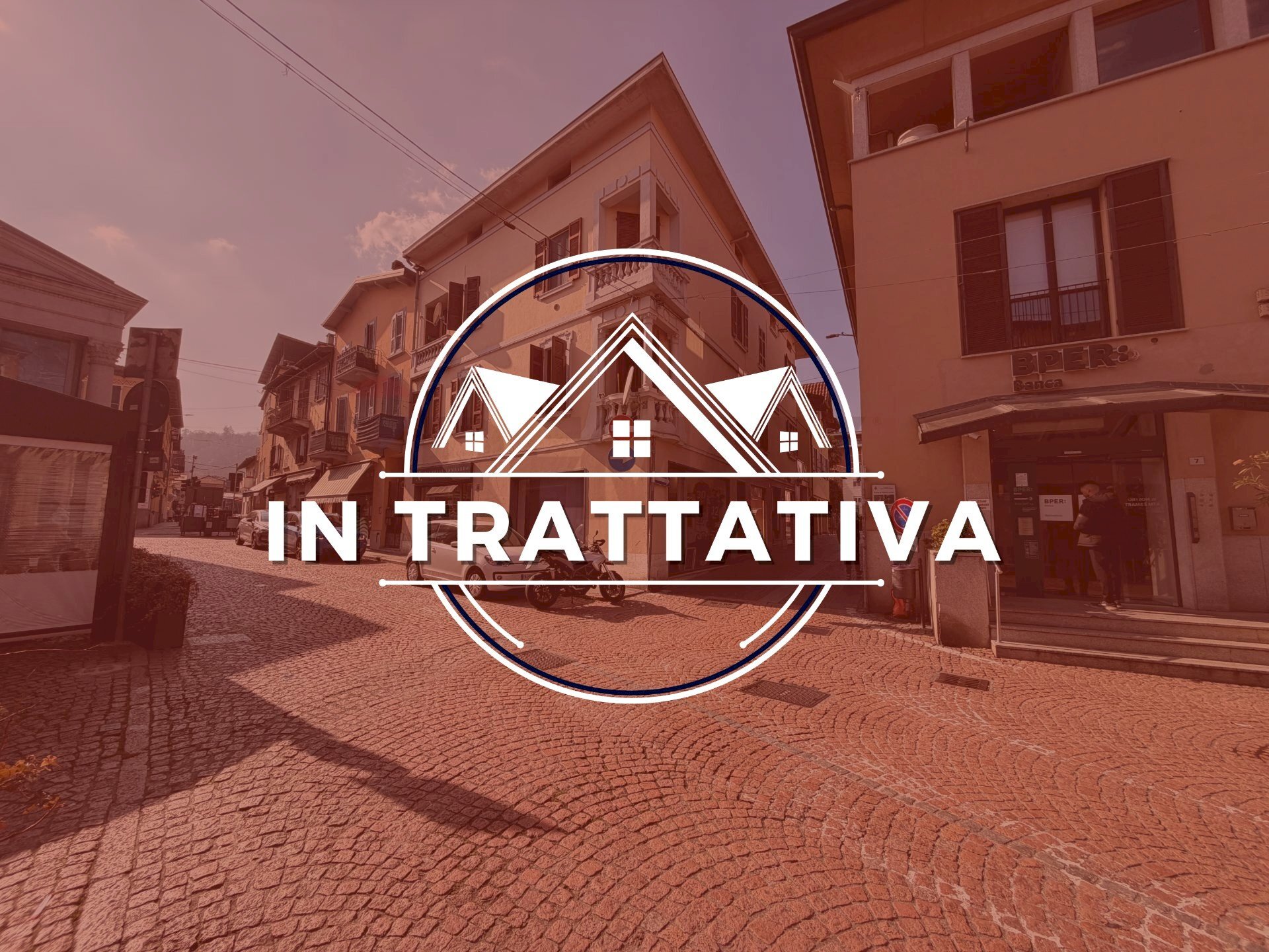 Edificio all\'aperto - Two-room apartment via morazzoni
 
3, Lavena Ponte Tresa - photo 1