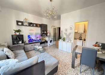 Sala da pranzo - Two-room apartment via morazzoni
 
3, Lavena Ponte Tresa - photo 4