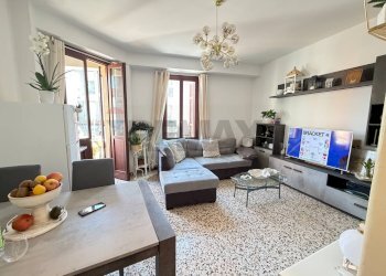 Sala da pranzo - Two-room apartment via morazzoni
 
3, Lavena Ponte Tresa - photo 6