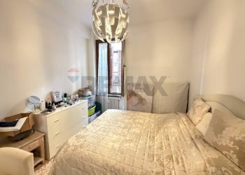 Camera / camera da letto - Two-room apartment via morazzoni
 
3, Lavena Ponte Tresa - photo 13