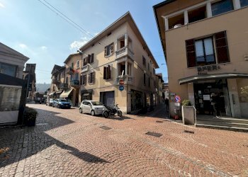 Edificio all\'aperto - Two-room apartment via morazzoni
 
3, Lavena Ponte Tresa - photo 15