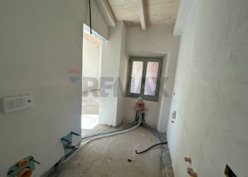 Stanza vuota - Two-room apartment VIA ROMA
 
48, Viggiù - photo 10