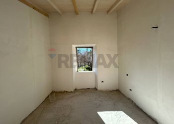 Stanza vuota - Two-room apartment VIA ROMA
 
48, Viggiù - photo 12