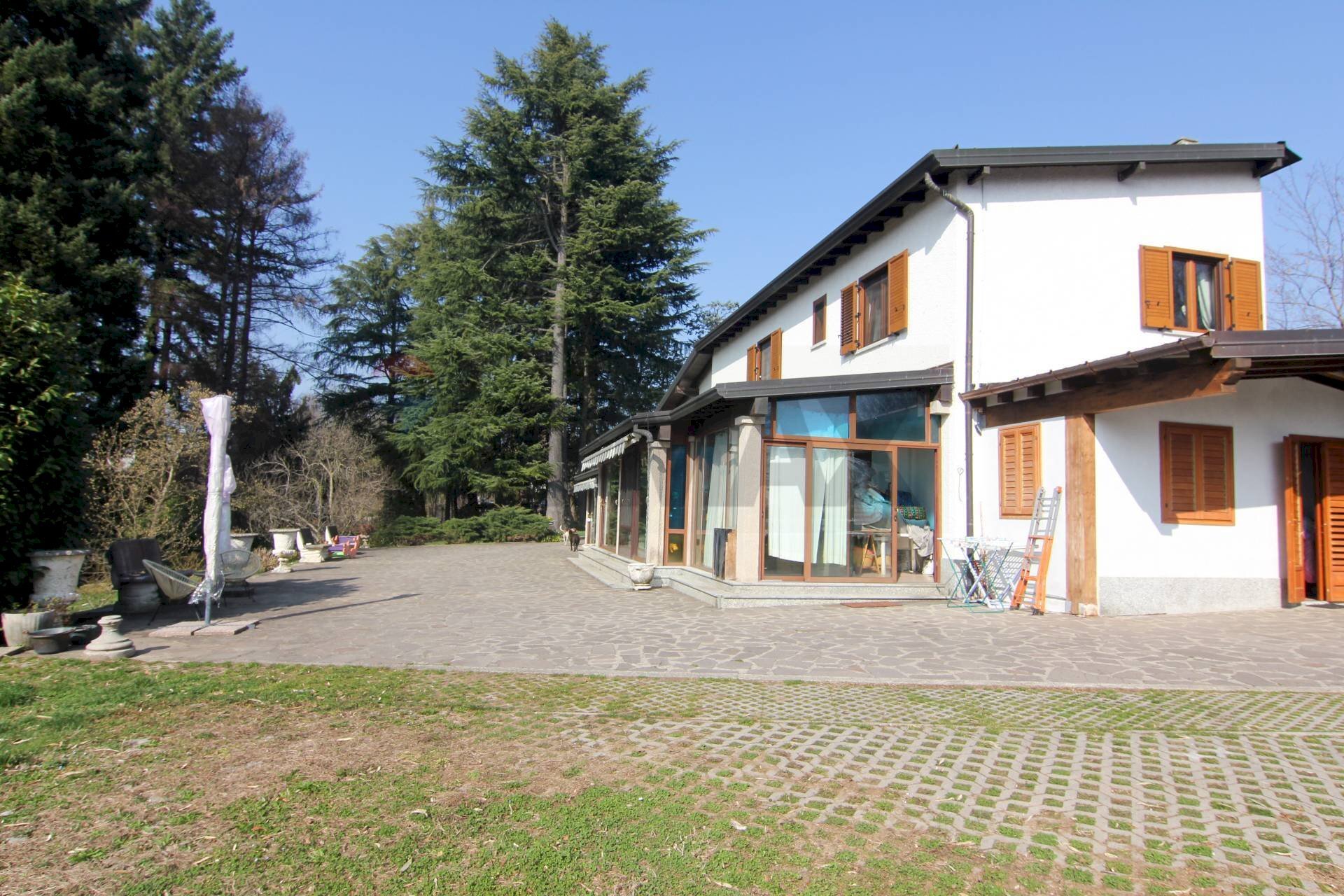 Casa all\'aperto - Villa via monte bisbino
30, Varese - photo 3