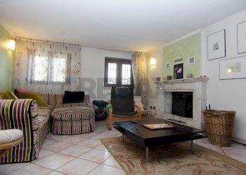 Soggiorno - Villa via monte bisbino
 
30, Varese - photo 31