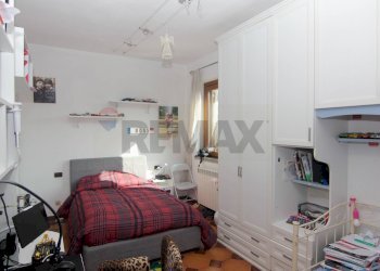 Camera / camera da letto - Villa via monte bisbino
 
30, Varese - photo 35