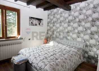 Camera / camera da letto - Villa via monte bisbino
 
30, Varese - photo 37