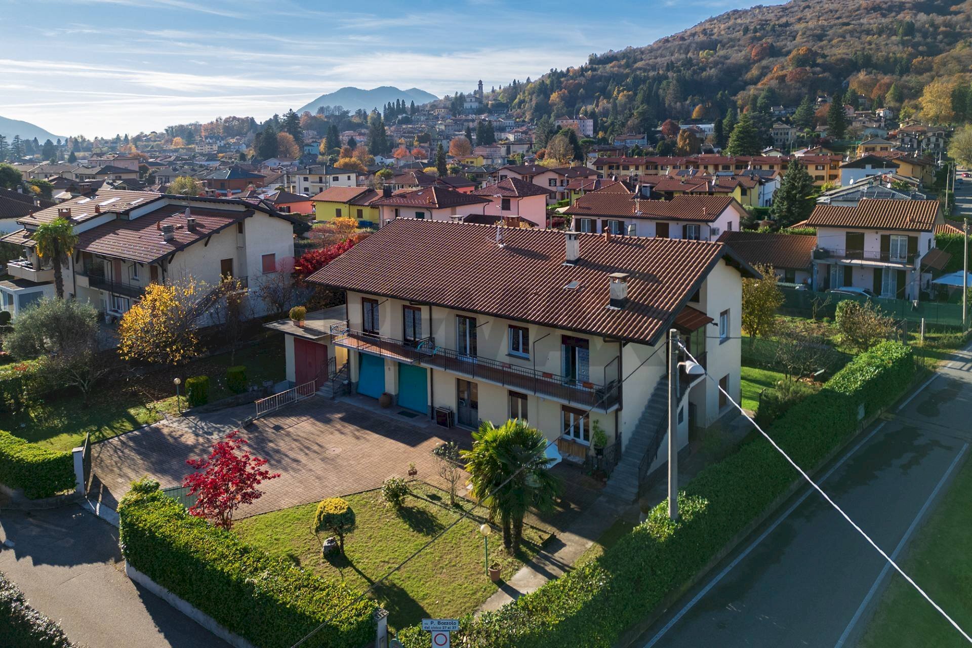 Casa all\'aperto - Trilocale Via P. Bozzolo
 
37, Marchirolo - foto 1