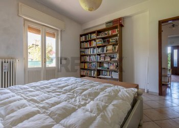 Camera / camera da letto - Trilocale Via P. Bozzolo
 
37, Marchirolo - foto 10