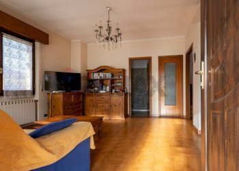 Soggiorno - Two-room apartment Via P. Bozzolo
 
37, Marchirolo - photo 5