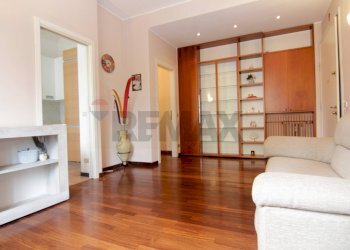 Soggiorno - Trilocale via lazio
 
26, Varese - foto 1