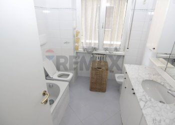 Bagno - Trilocale via lazio
 
26, Varese - foto 20