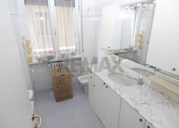 Bagno - Trilocale via lazio
 
26, Varese - foto 21