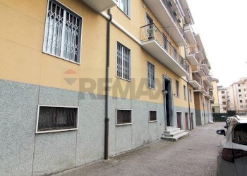 Edificio all\'aperto - Trilocale via lazio
 
26, Varese - foto 27