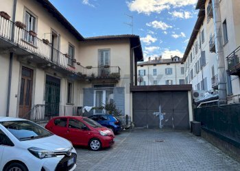 Edificio all\'aperto - Box VIA CARCANO
 
14/A, Varese - foto 1