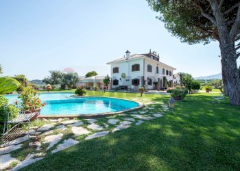 Piscina - Rustic Via delle Selve Nuove
 
11, Ciampino - photo 12