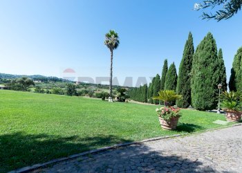 Giardino - Rustic Via delle Selve Nuove
 
11, Ciampino - photo 21