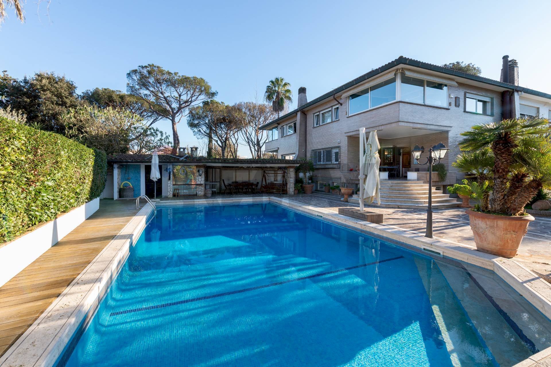Piscina - Villa Viale Alessandro Magno, Roma - foto 1