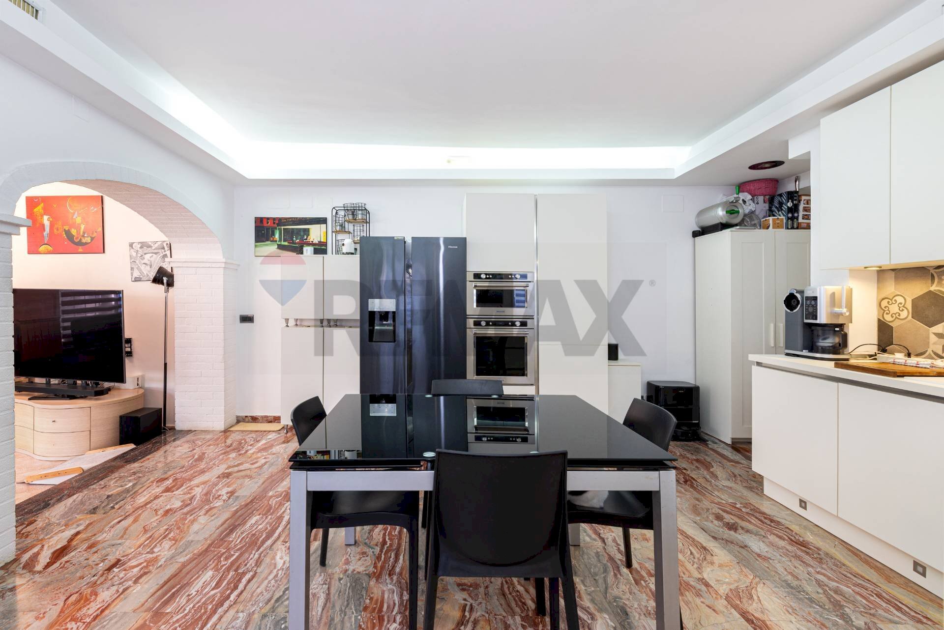 Sala da pranzo - Casa semi indipendente Via Cleofonte Campanini
 
13, Roma - foto 2