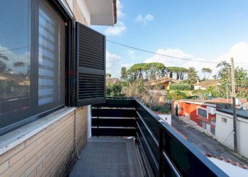 Balcone - Casa semi indipendente Via Cleofonte Campanini
 
13, Roma - foto 13