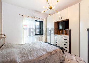 Camera / camera da letto - Casa semi indipendente Via Cleofonte Campanini
 
13, Roma - foto 16