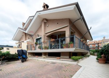 Casa all\'aperto - Casa semi indipendente Via Adolfo Tommasi, Roma - foto 1