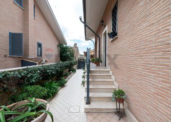 Scale - Casa semi indipendente Via Adolfo Tommasi, Roma - foto 30