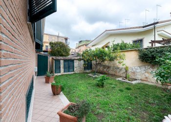 Giardino - Casa semi indipendente Via Adolfo Tommasi, Roma - foto 34