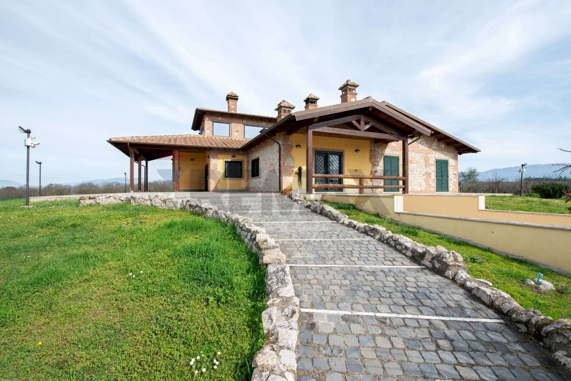 Casa all\'aperto - Villa SP. PASCOLARE
 
164, Palombara Sabina - foto 1