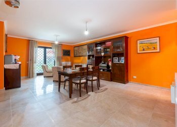 Sala da pranzo - Villa SP. PASCOLARE
 
164, Palombara Sabina - foto 7