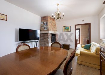 Sala da pranzo - Villa SP. PASCOLARE
 
164, Palombara Sabina - foto 11