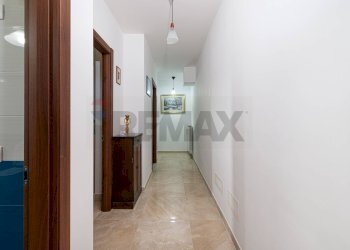 Hall / corridoio - Villa SP. PASCOLARE
 
164, Palombara Sabina - foto 24