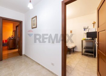 Hall / corridoio - Villa SP. PASCOLARE
 
164, Palombara Sabina - foto 25