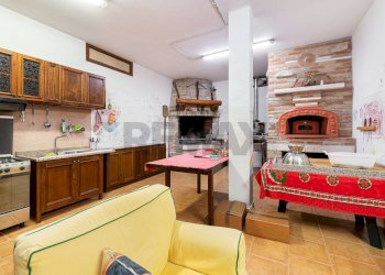 Cucina - Villa SP. PASCOLARE
 
164, Palombara Sabina - foto 42
