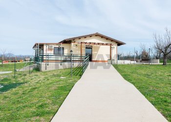 Casa all\'aperto - Villa SP. PASCOLARE
 
164, Palombara Sabina - foto 55